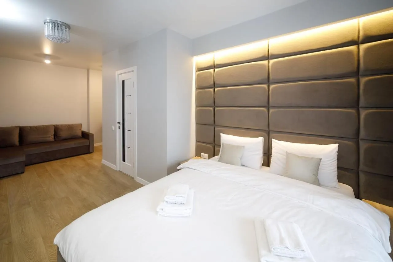 Pure Apartments リヴィウ ウクライナ